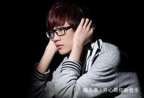 许嵩爆料后续视频,幕后故事与创作灵感大公开 第3张 许嵩爆料后续视频,幕后故事与创作灵感大公开 第3张